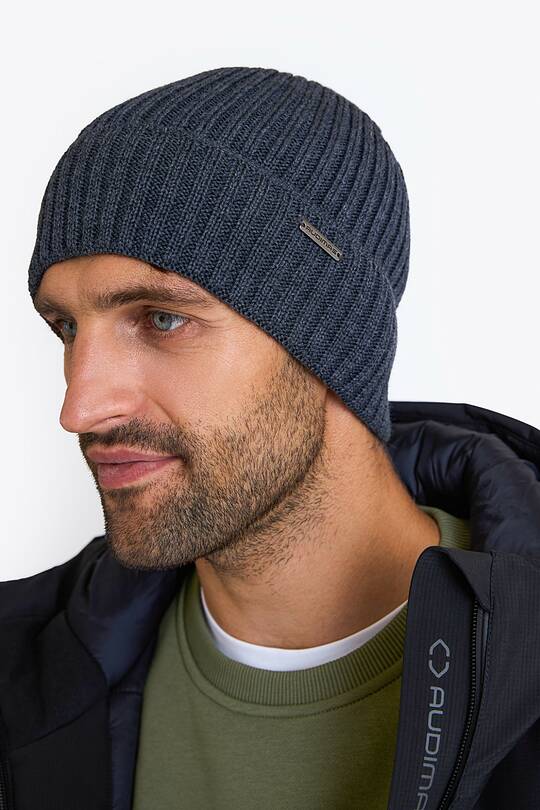 Knitted merino wool hat 1 | Audimas