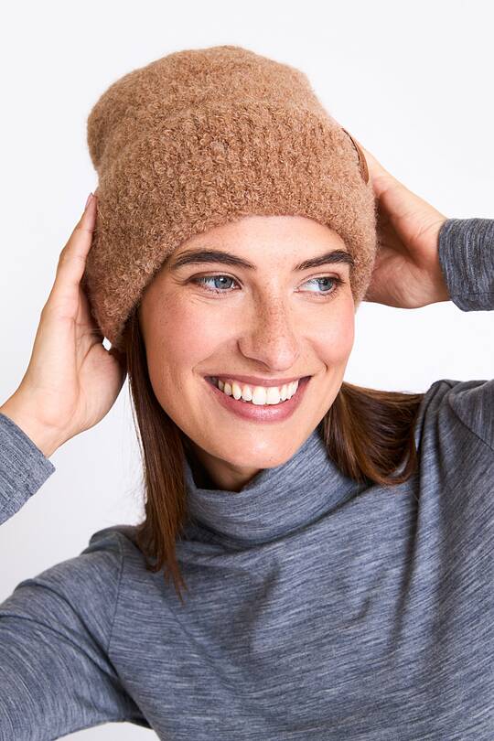 Knitted alpaca wool hat 1 | Audimas