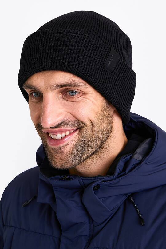 Knitted merino wool hat 1 | Audimas