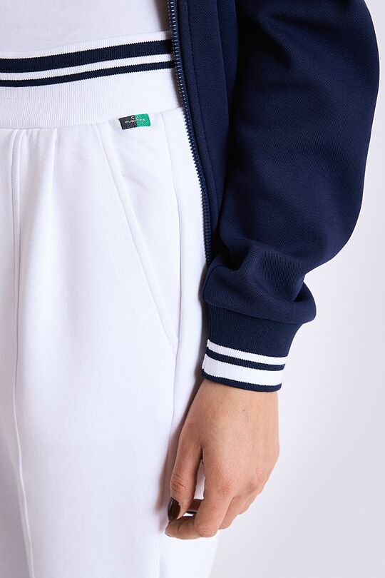 Cotton pique tapered fit sweatpants 5 | WHITE | Audimas