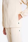 Textured fabric full-zip sweatshirt 3 | Cream | Audimas