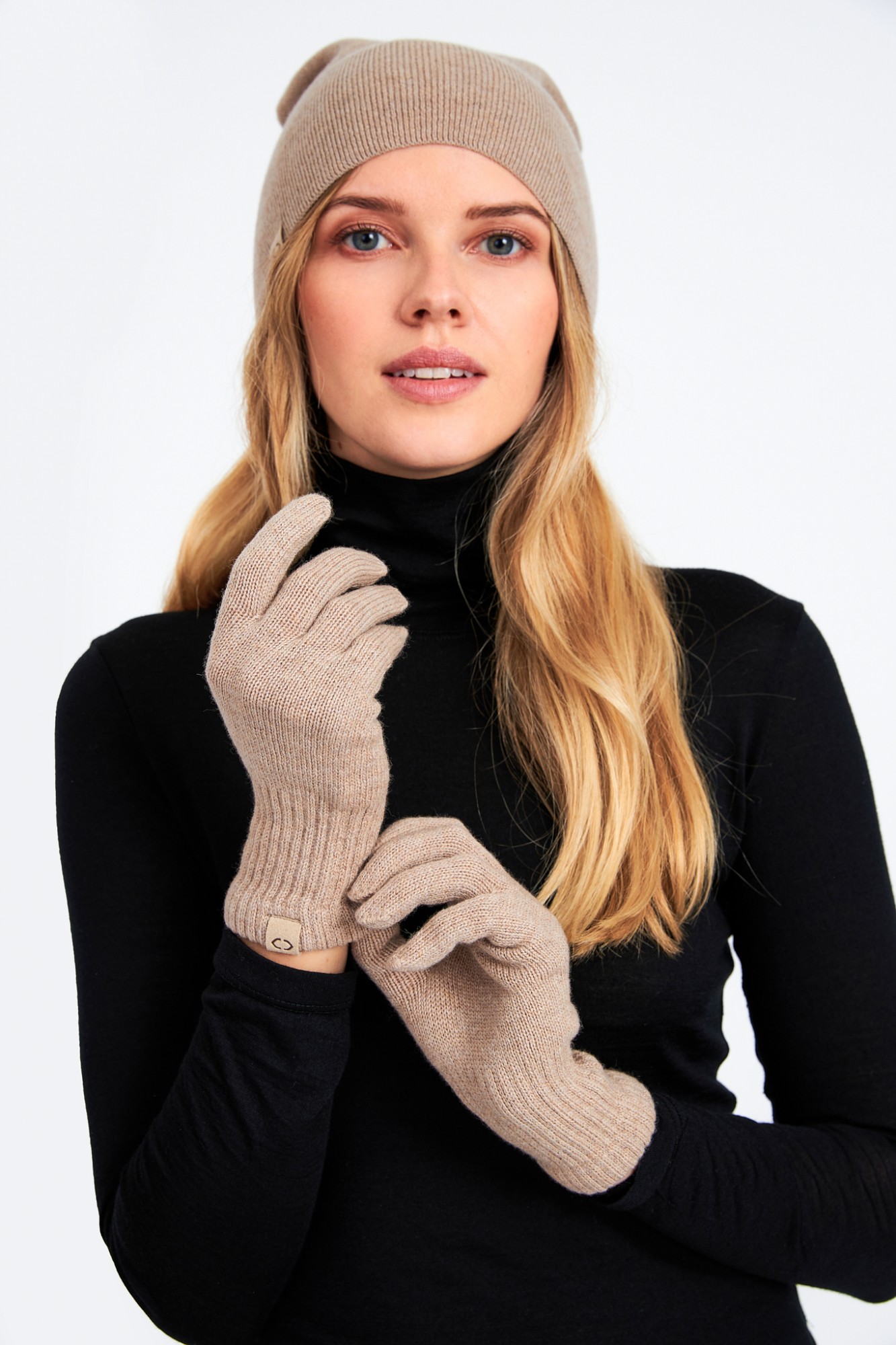 Knitted Merino Wool Gloves With Cashmere 